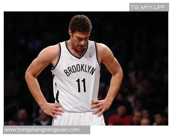 布鲁克洛佩斯：从篮球新星到NBA传奇的成长之路与辉煌成就